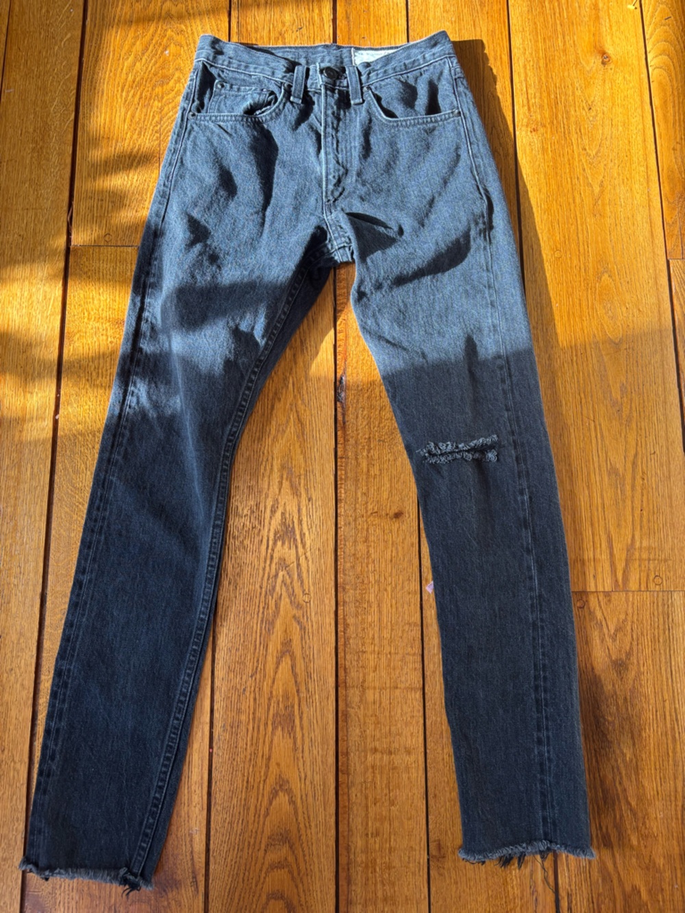 rag & bone Black Distressed Jeans Size 23 Raw Hem Slim Fit Washed Denim